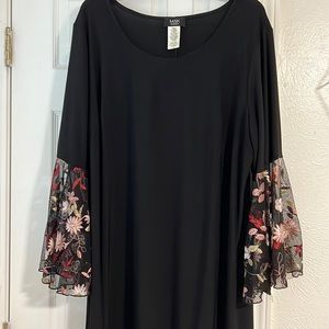 Black knee-length dress